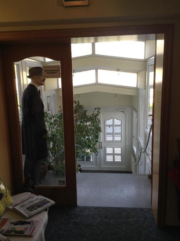 Hotel Zum Stresemann เกิตทิงเงน ภายนอก รูปภาพ